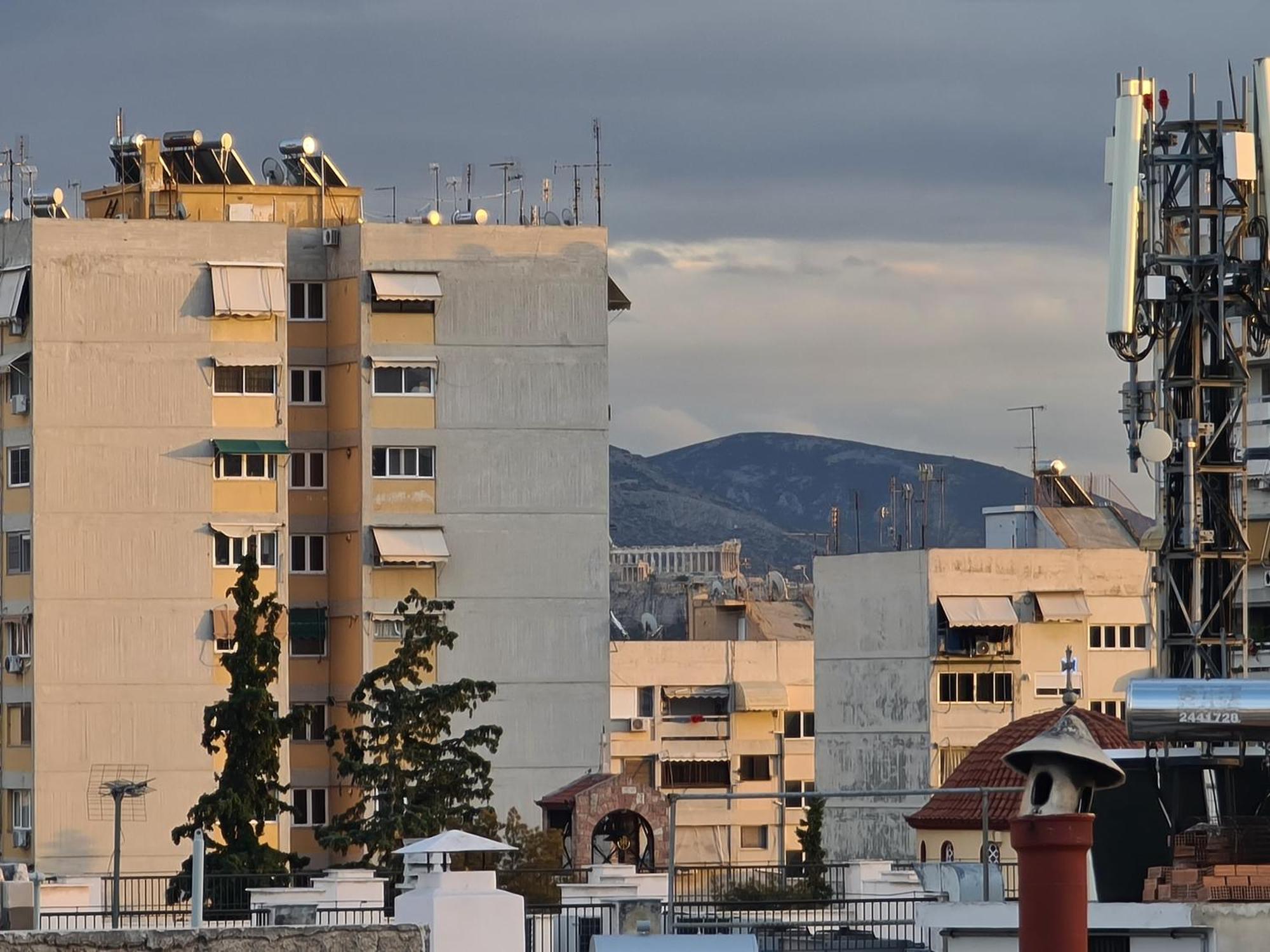 Sunny Home Private Jacuzzi Hydromassage Acropolis & Lycabettus Far View Parking 300M Metro Peristeri Атина Екстериор снимка