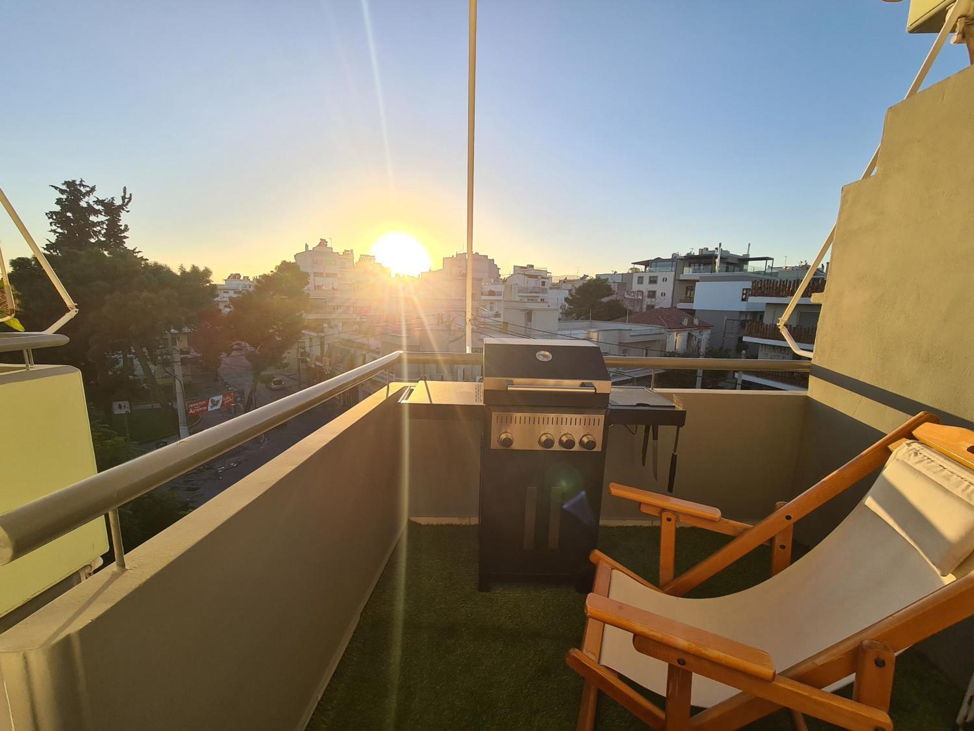 Sunny Home Private Jacuzzi Hydromassage Acropolis & Lycabettus Far View Parking 300M Metro Peristeri Атина Екстериор снимка