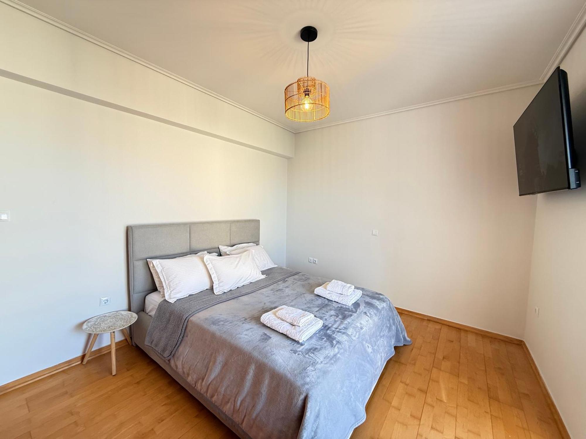 Sunny Home Private Jacuzzi Hydromassage Acropolis & Lycabettus Far View Parking 300M Metro Peristeri Атина Екстериор снимка