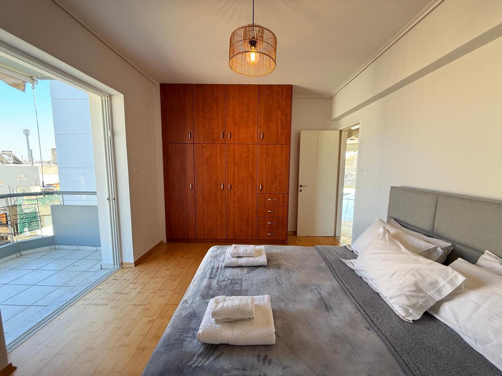 Sunny Home Private Jacuzzi Hydromassage Acropolis & Lycabettus Far View Parking 300M Metro Peristeri Атина Екстериор снимка