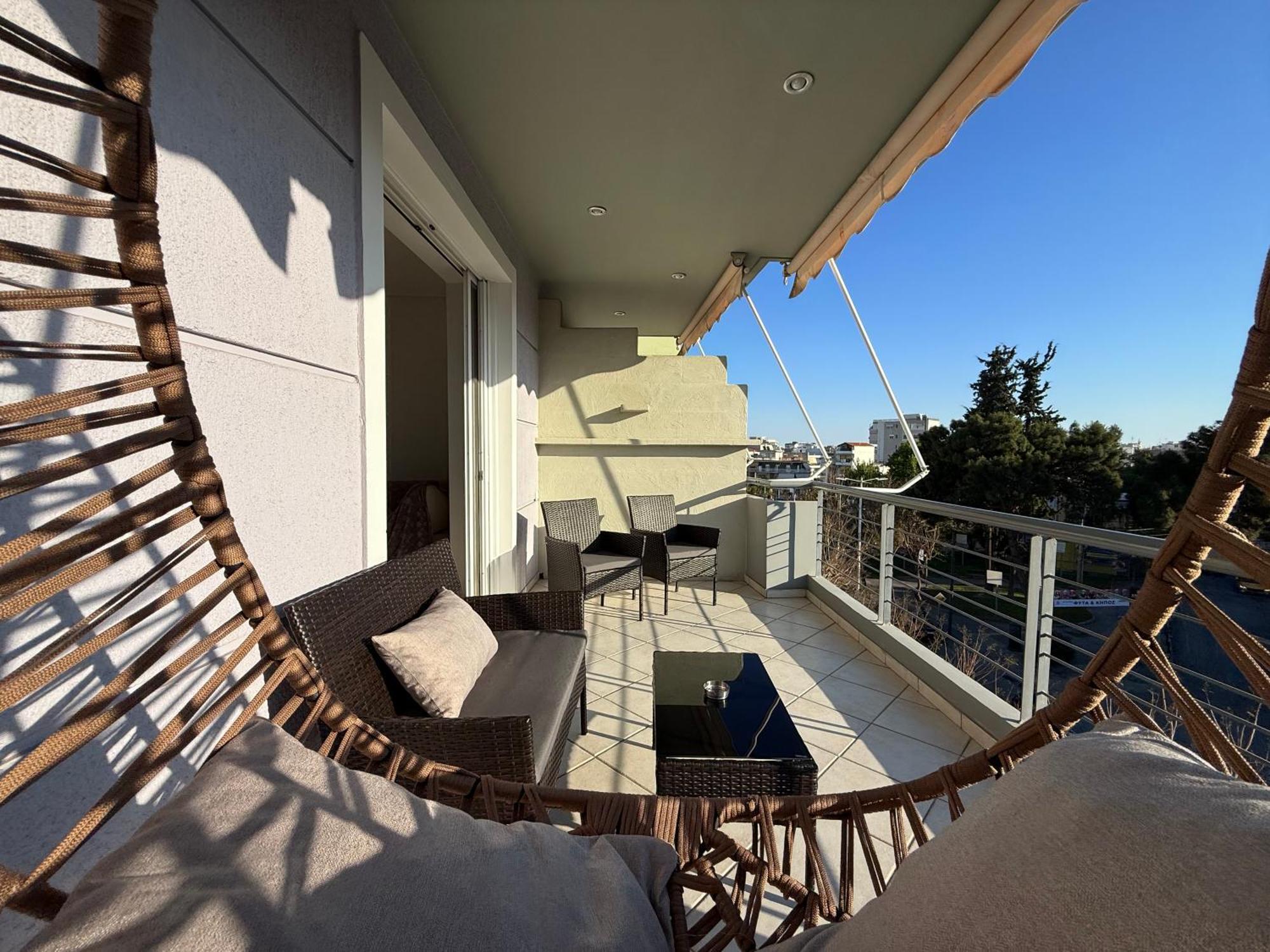 Sunny Home Private Jacuzzi Hydromassage Acropolis & Lycabettus Far View Parking 300M Metro Peristeri Атина Екстериор снимка