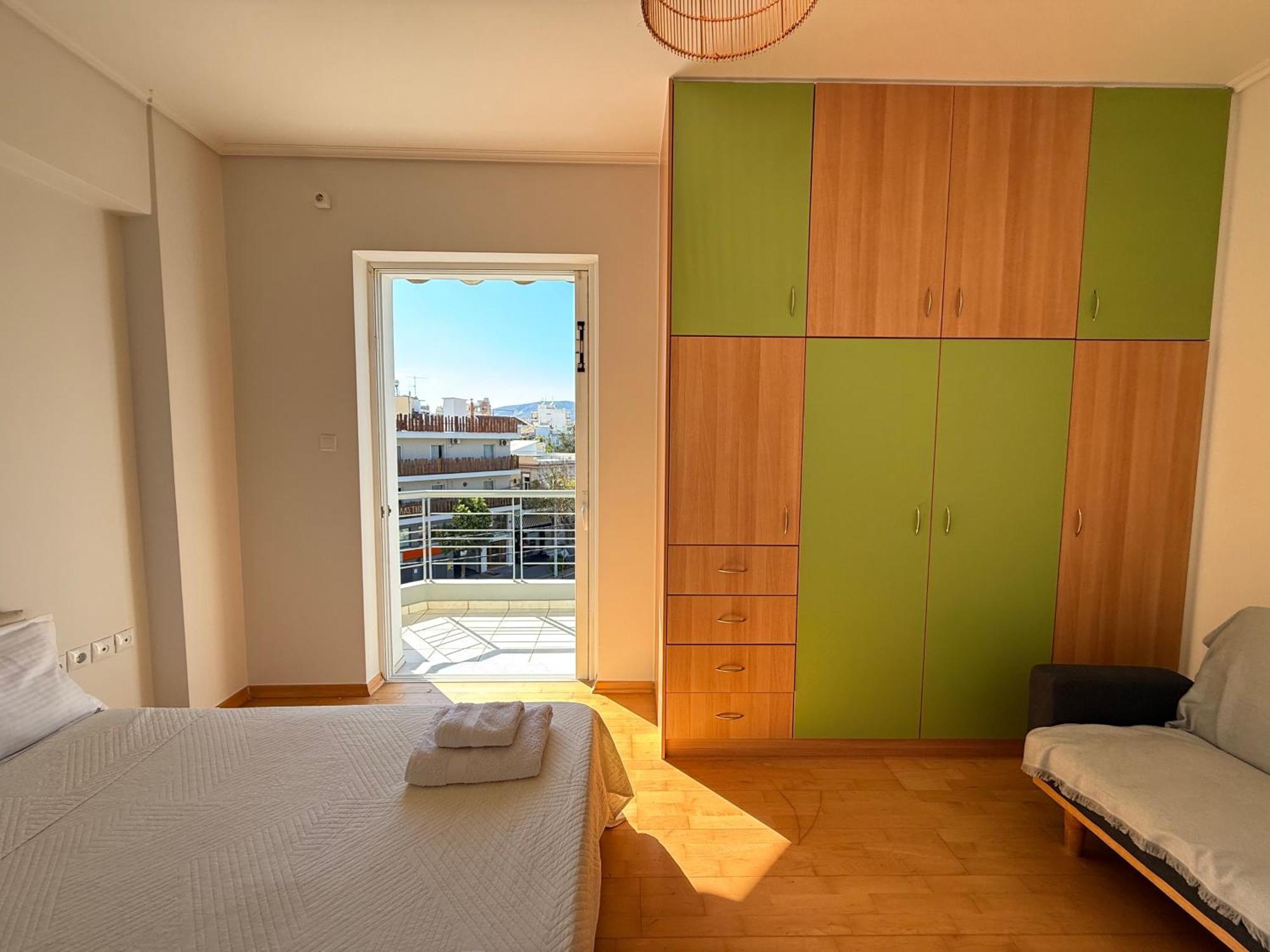 Sunny Home Private Jacuzzi Hydromassage Acropolis & Lycabettus Far View Parking 300M Metro Peristeri Атина Екстериор снимка